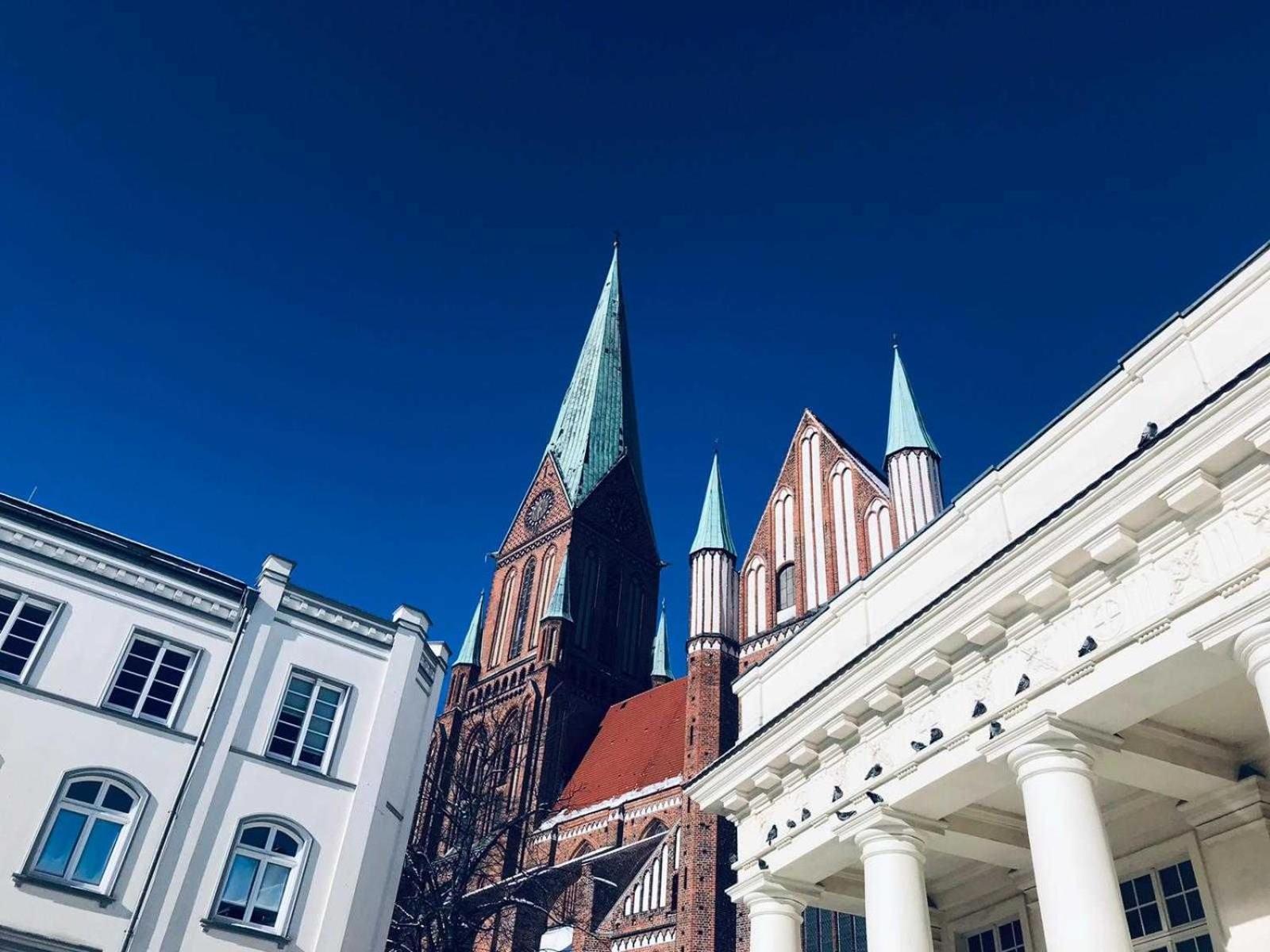 Stilvolle Ferienwohnung Am Stadthafen Schwerin Schwerin  Zewnętrze zdjęcie